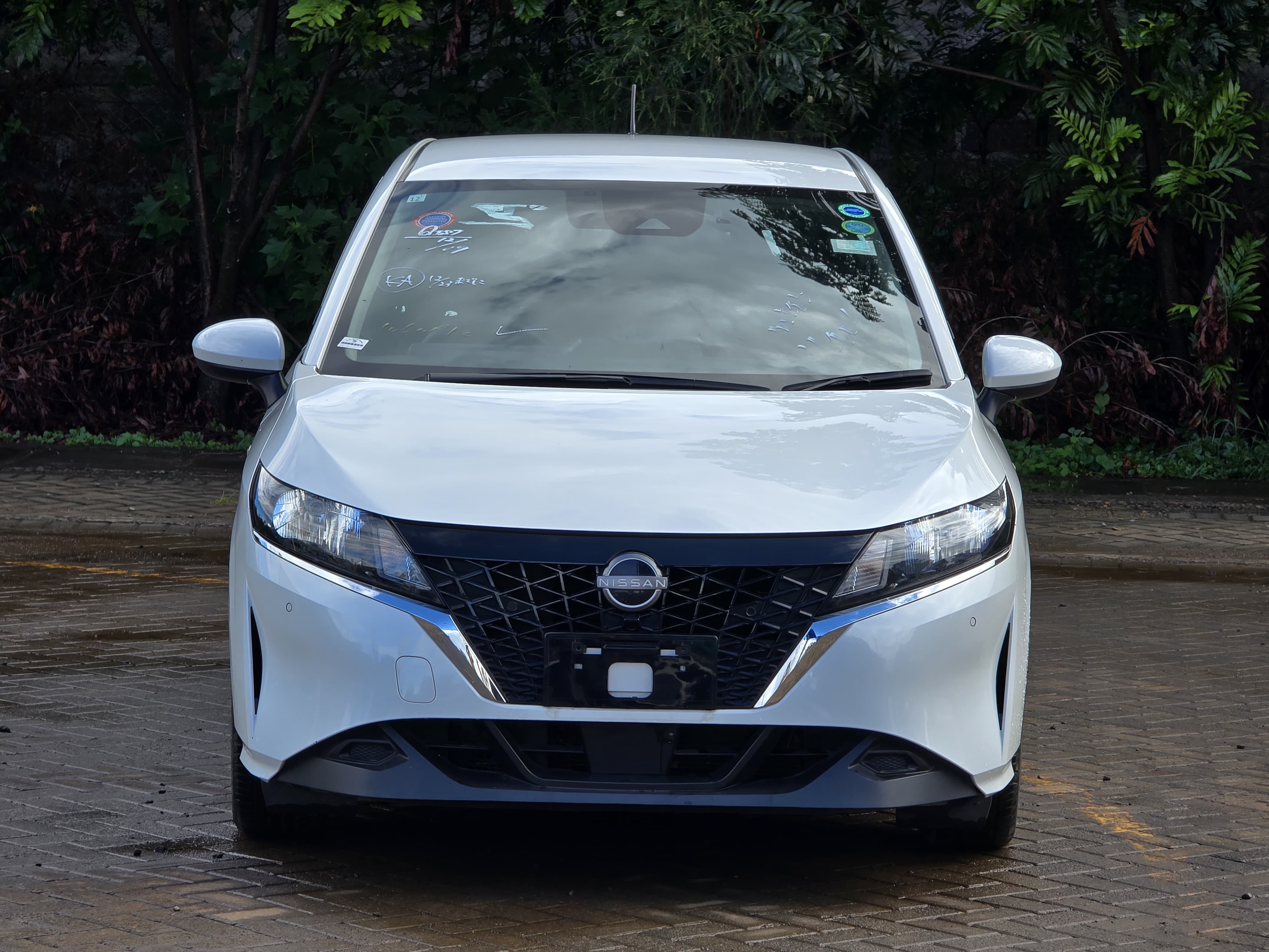 Nissan note e-Power (E13)