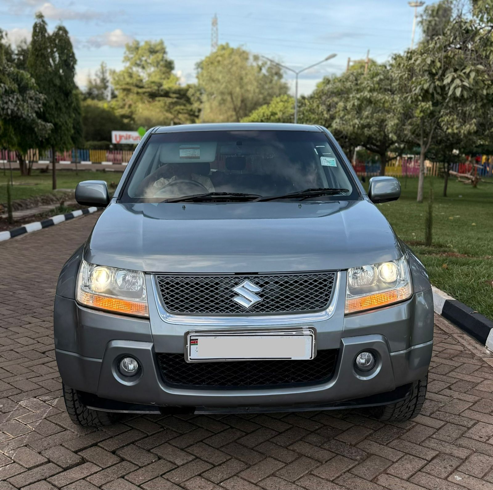 Suzuki Escudo