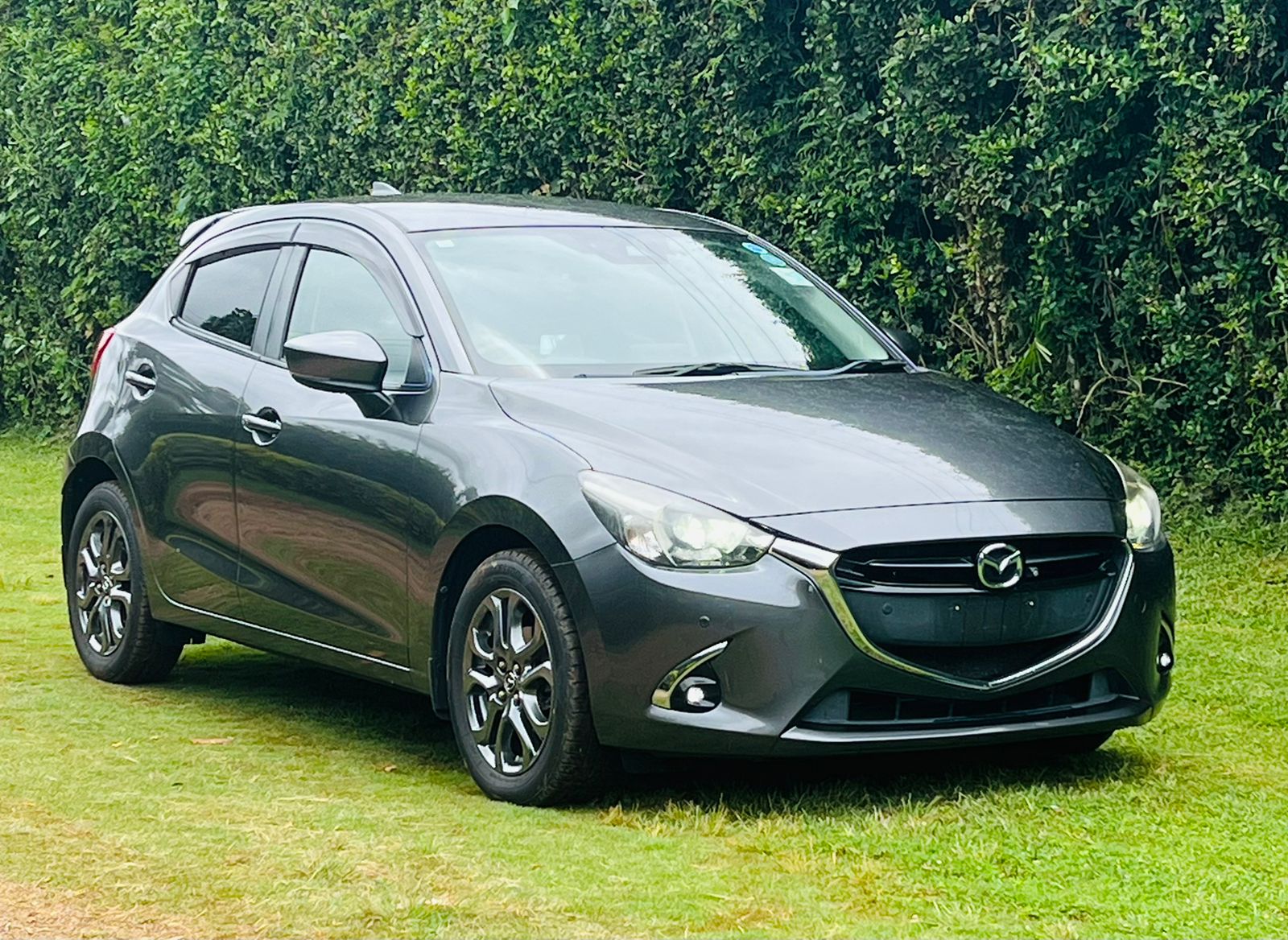 Mazda demio