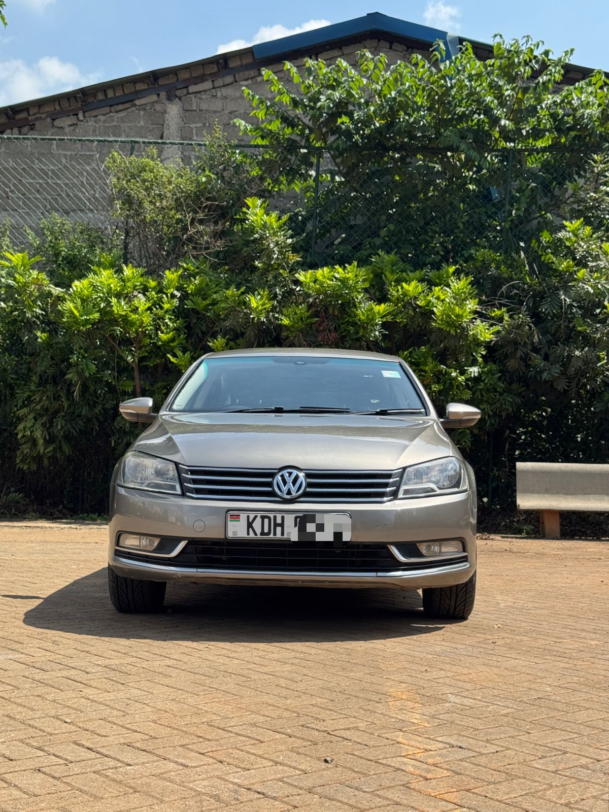 Volkswagen  Passat