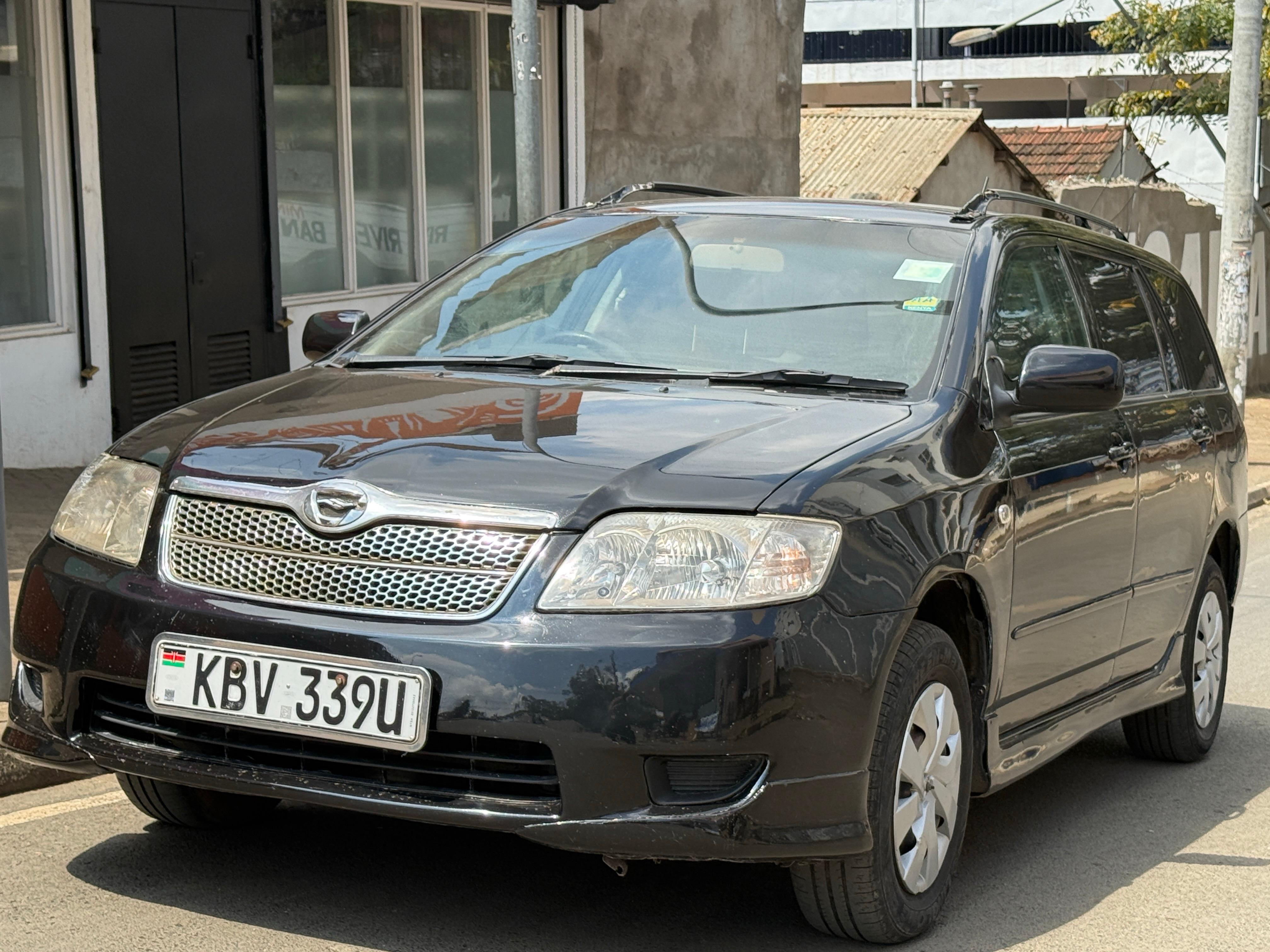 TOYOTA FIELDER boot light