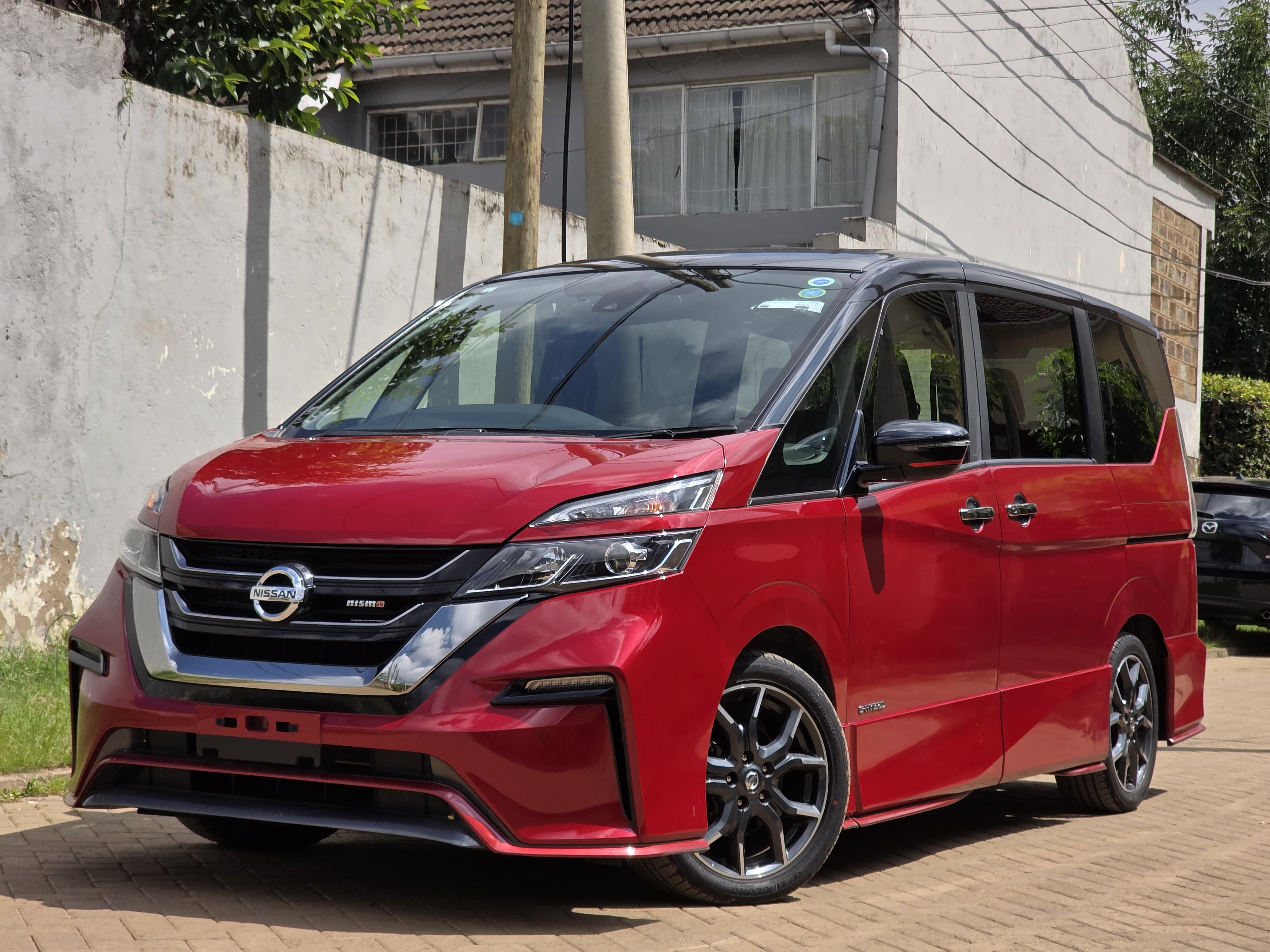 Nissan Serena Nismo