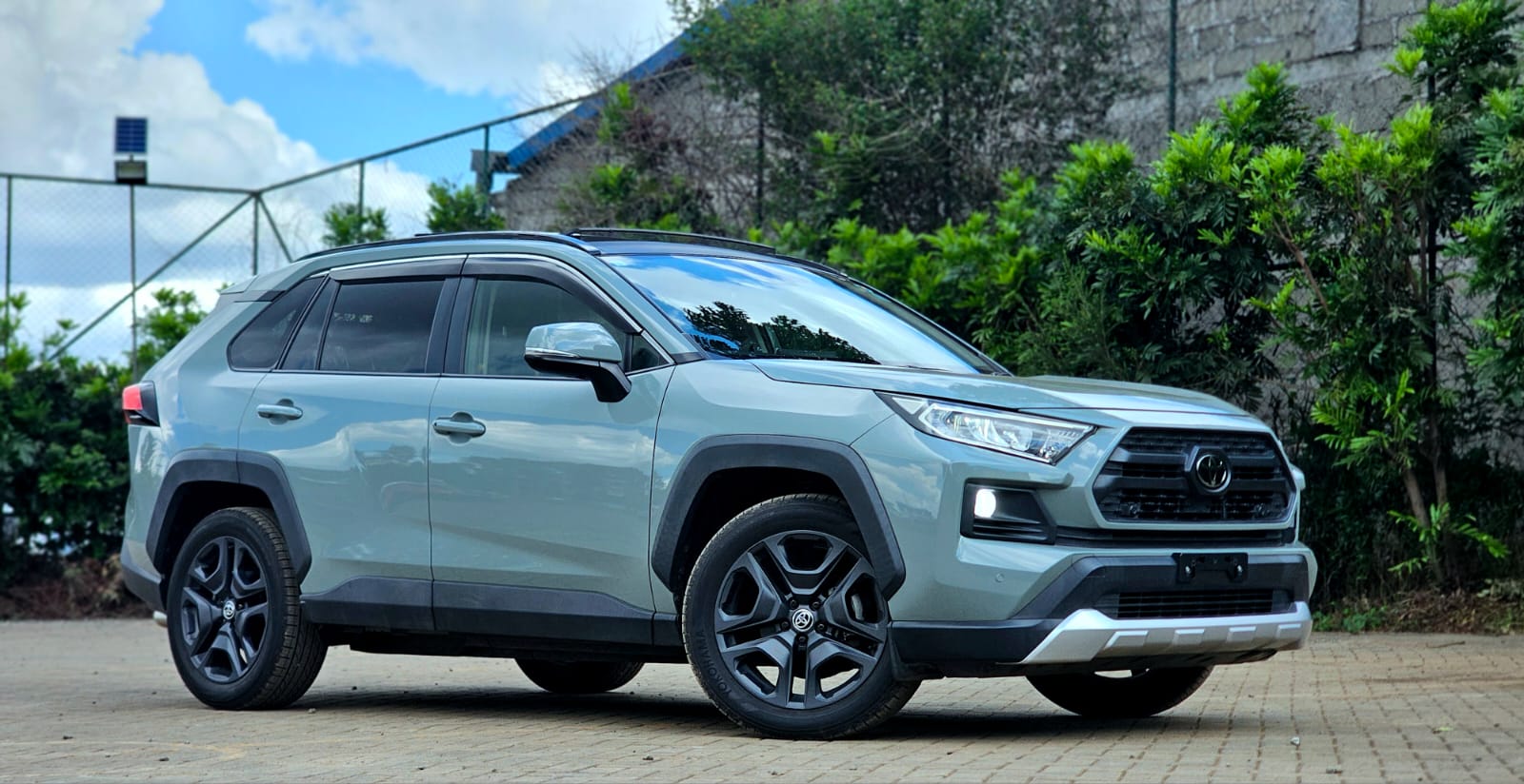 Toyota RAV4 adventure