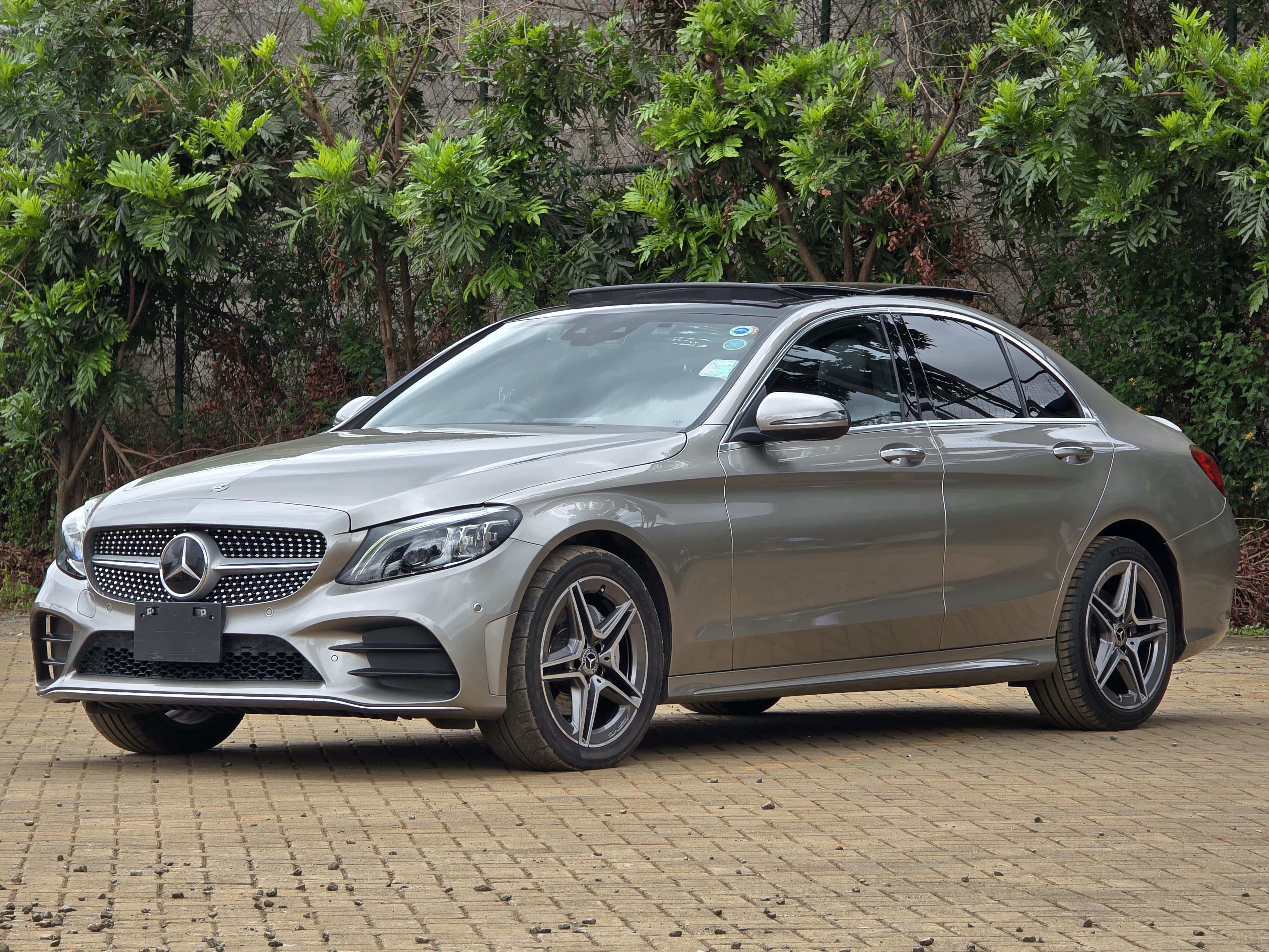 Mercedes -Benz