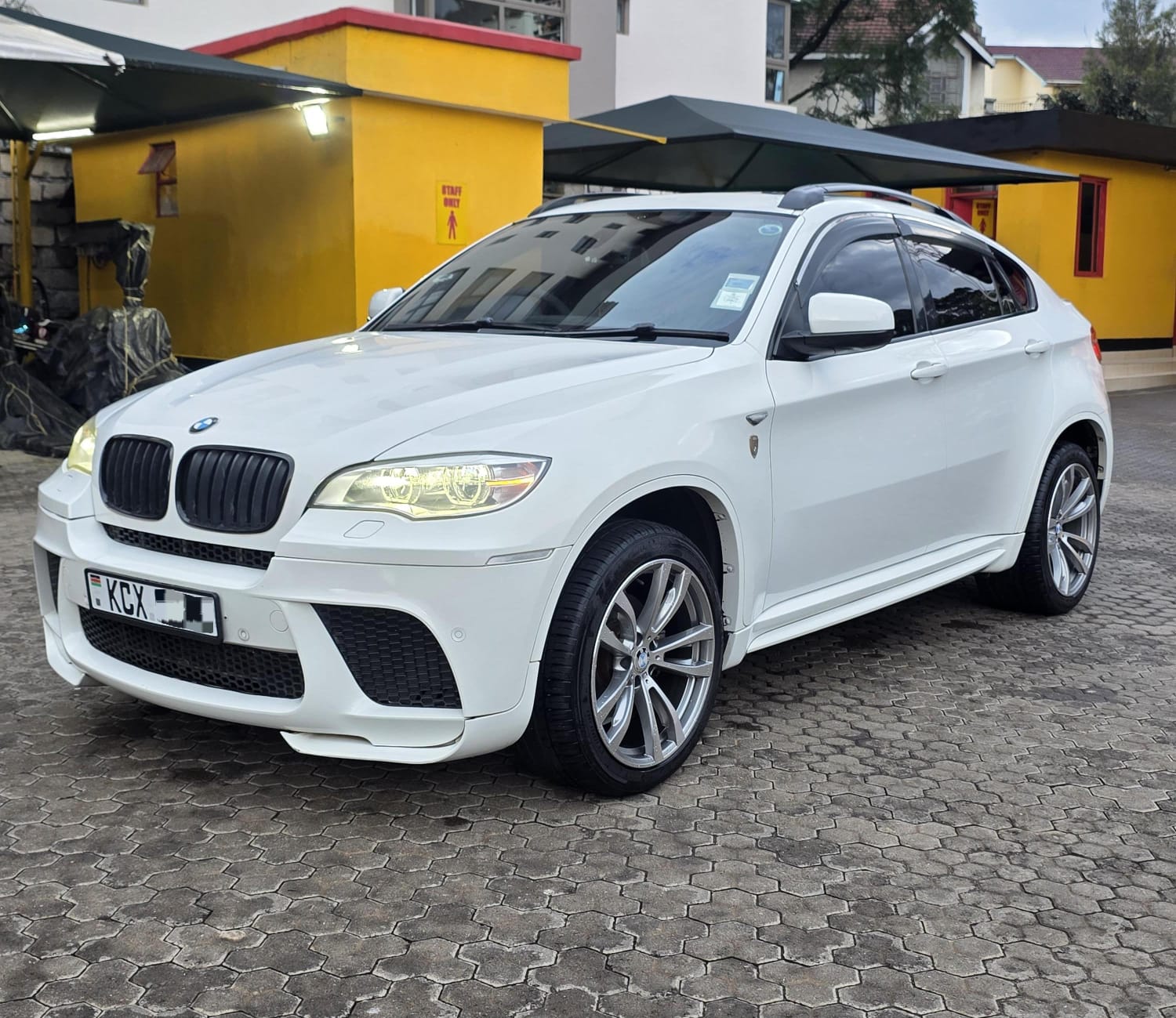BMW X6