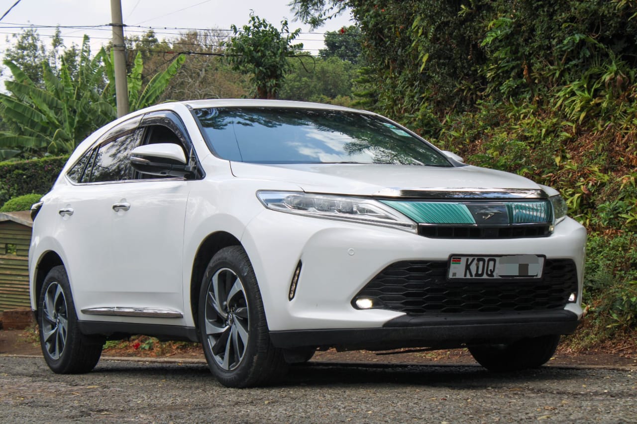 TOYOTA HARRIER