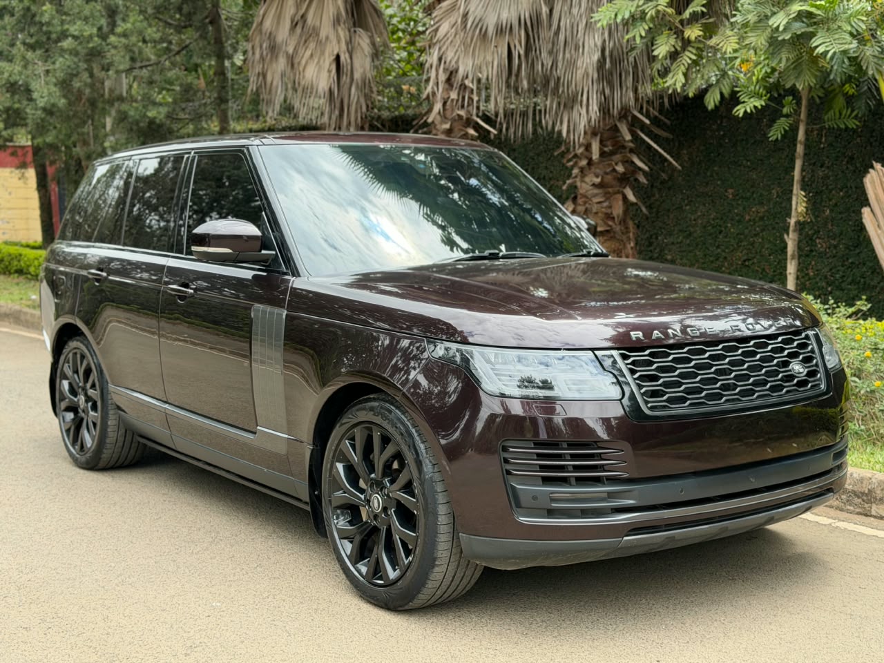 RANGE ROVER AUTOBIOGRAPHY