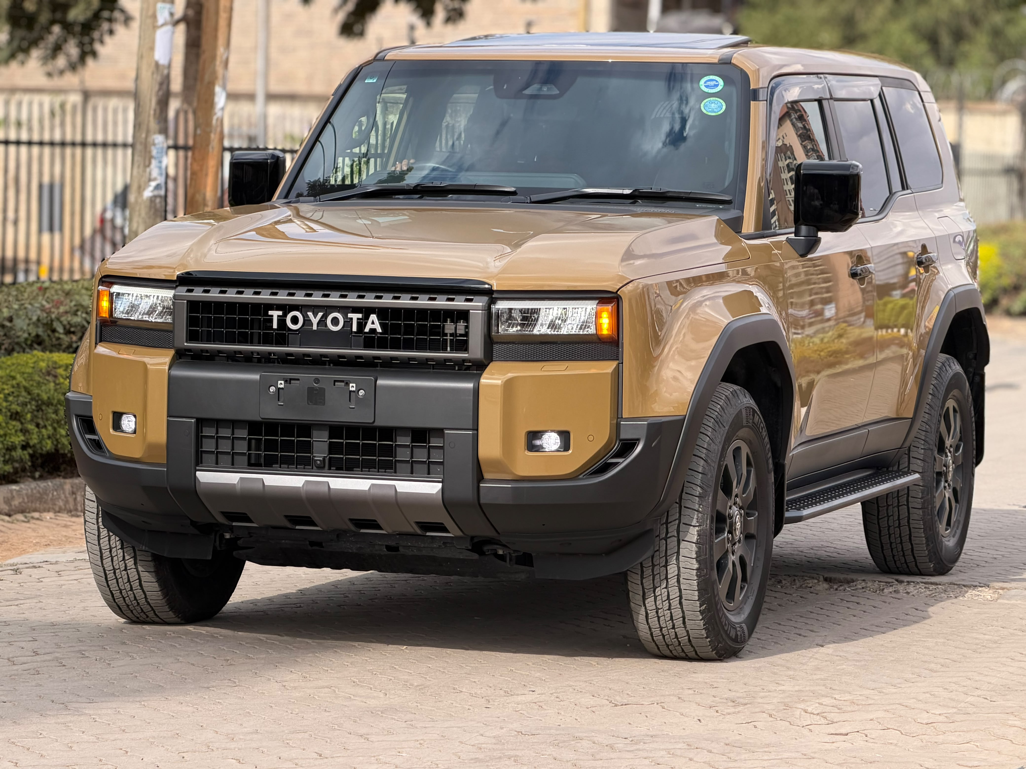 TOYOTA LAND CRUISER PRADO