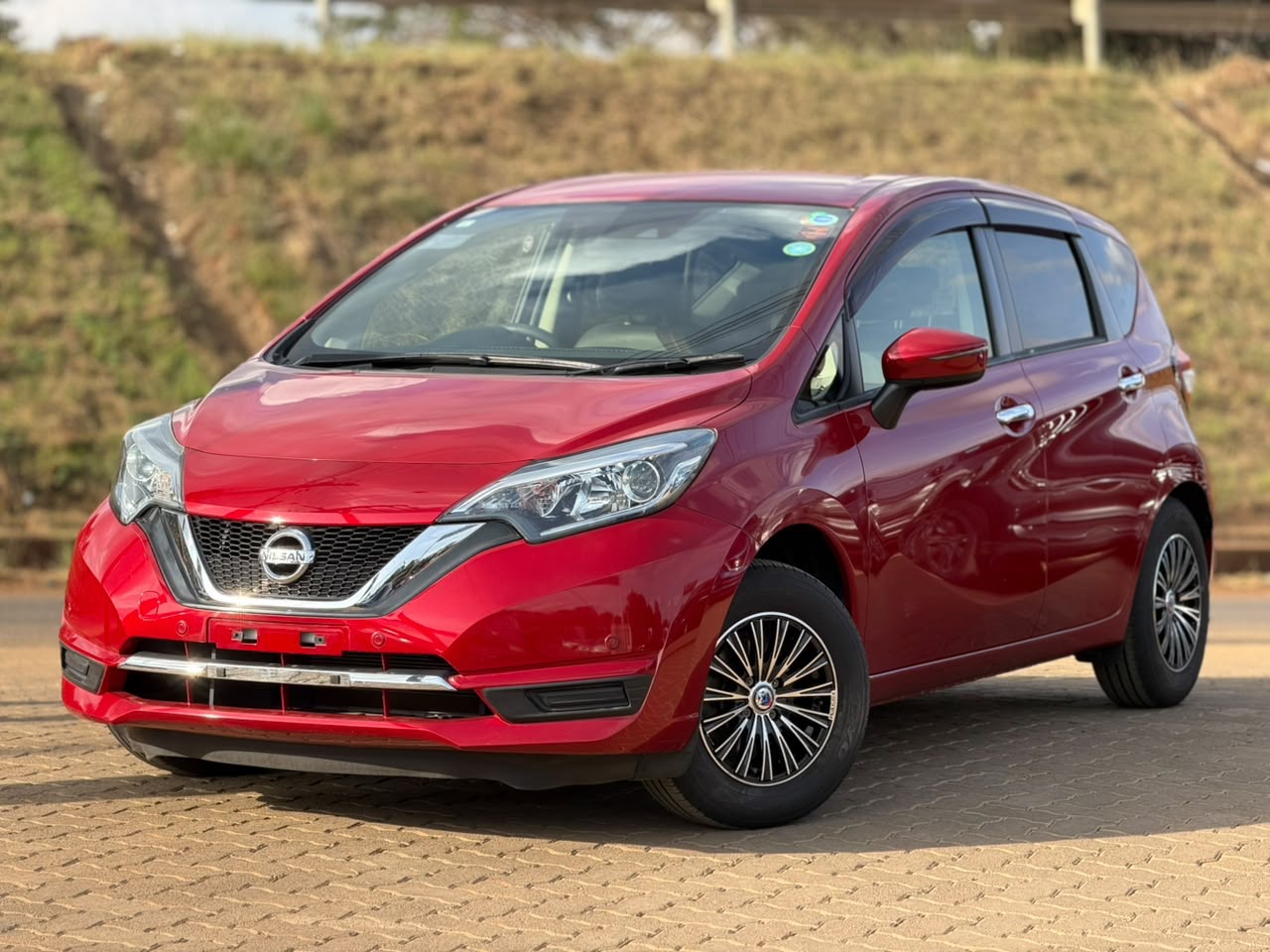NISSAN NOTE MEDALIST