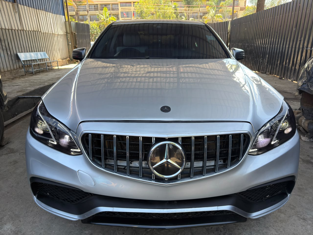 Mercedes Benz E250